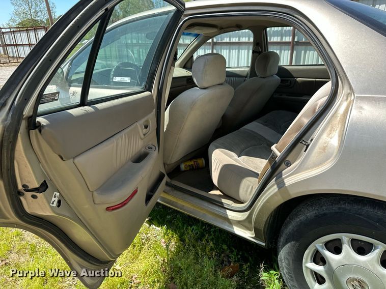 image for item LR9761 2002 Buick Century