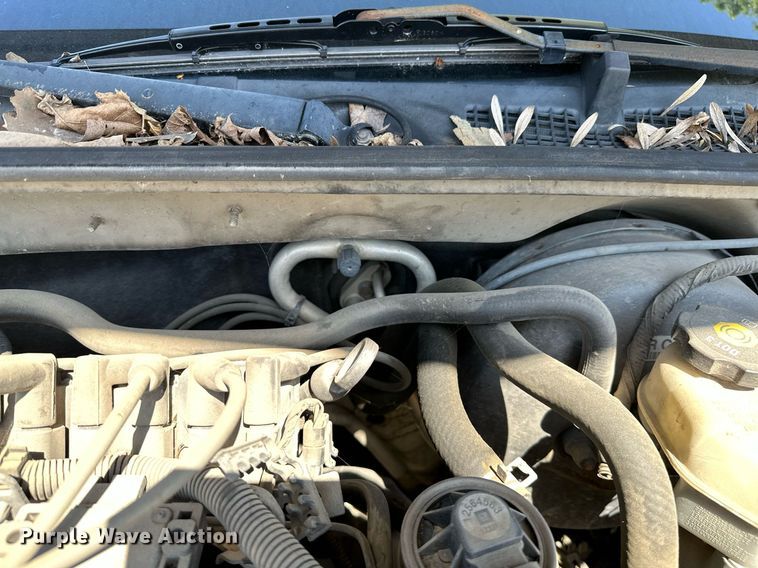 image for item LR9761 2002 Buick Century
