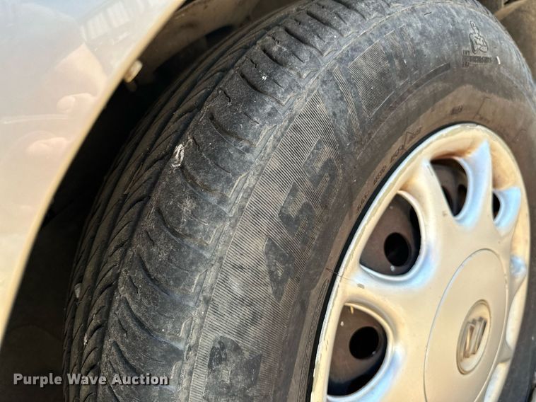 image for item LR9761 2002 Buick Century