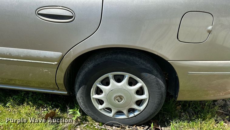 image for item LR9761 2002 Buick Century