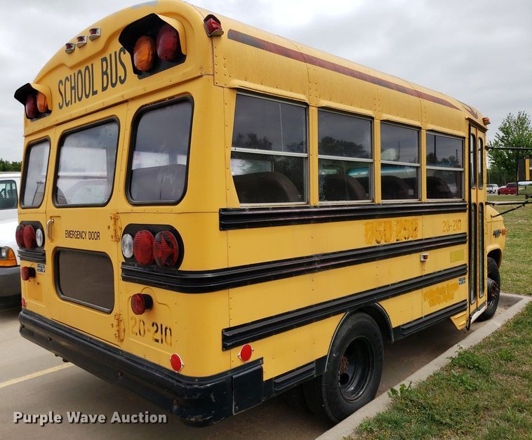 image for item LT9719 1990 Chevrolet G30  school bus
