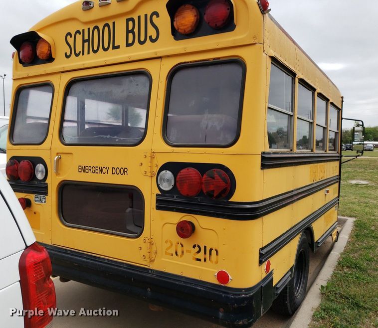 image for item LT9719 1990 Chevrolet G30  school bus