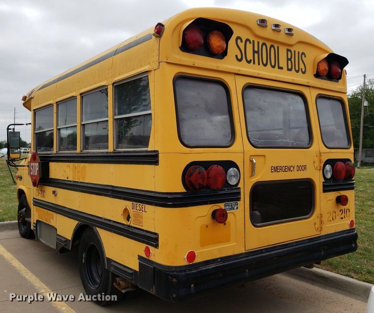image for item LT9719 1990 Chevrolet G30  school bus