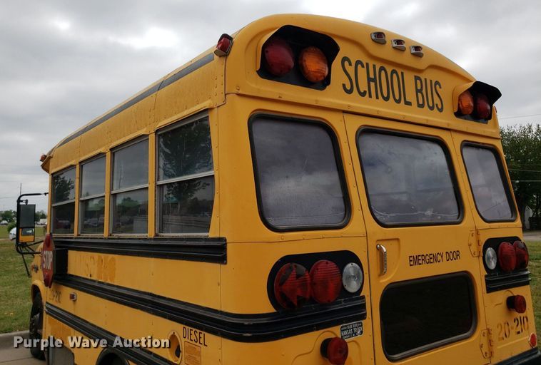 image for item LT9719 1990 Chevrolet G30  school bus