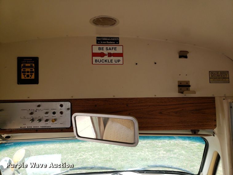 image for item LT9719 1990 Chevrolet G30  school bus