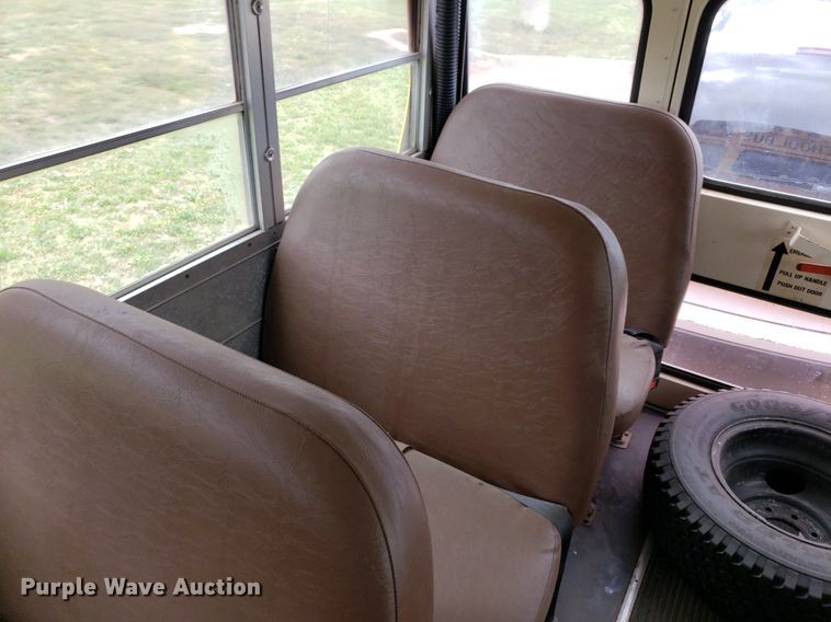 image for item LT9719 1990 Chevrolet G30  school bus