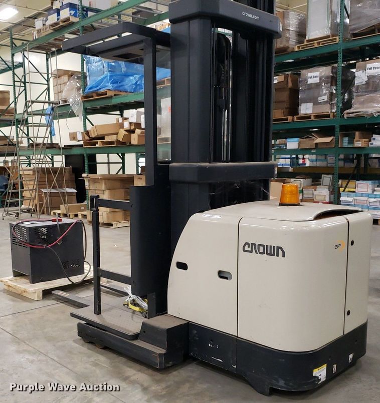 image for item LT9737 Crown SP  order picker