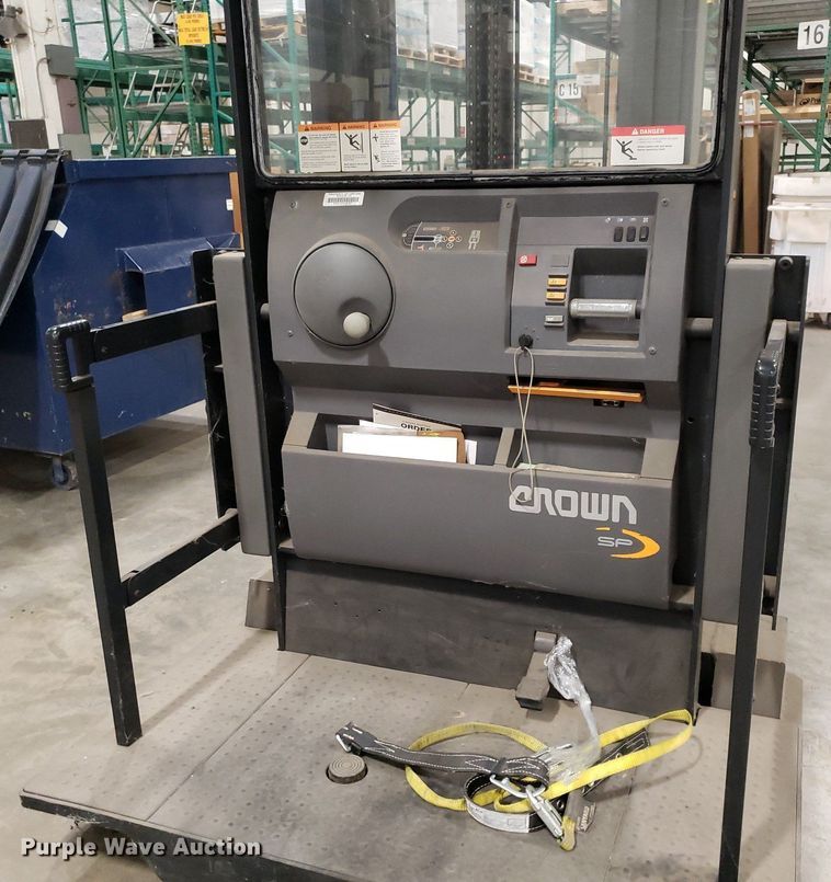 image for item LT9737 Crown SP  order picker