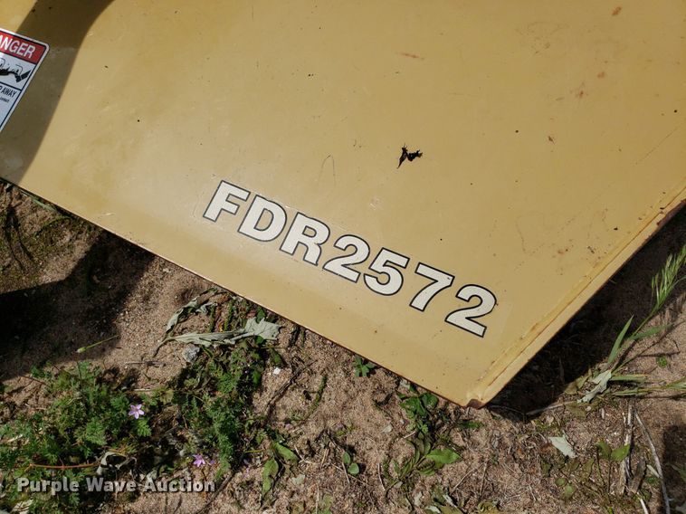 image for item LT9787 Land Pride FDR2572  finish mower