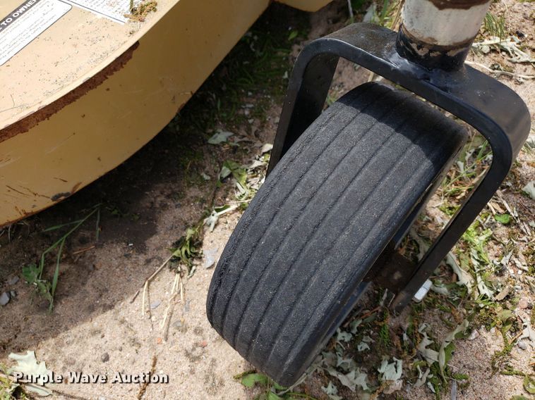 image for item LT9787 Land Pride FDR2572  finish mower