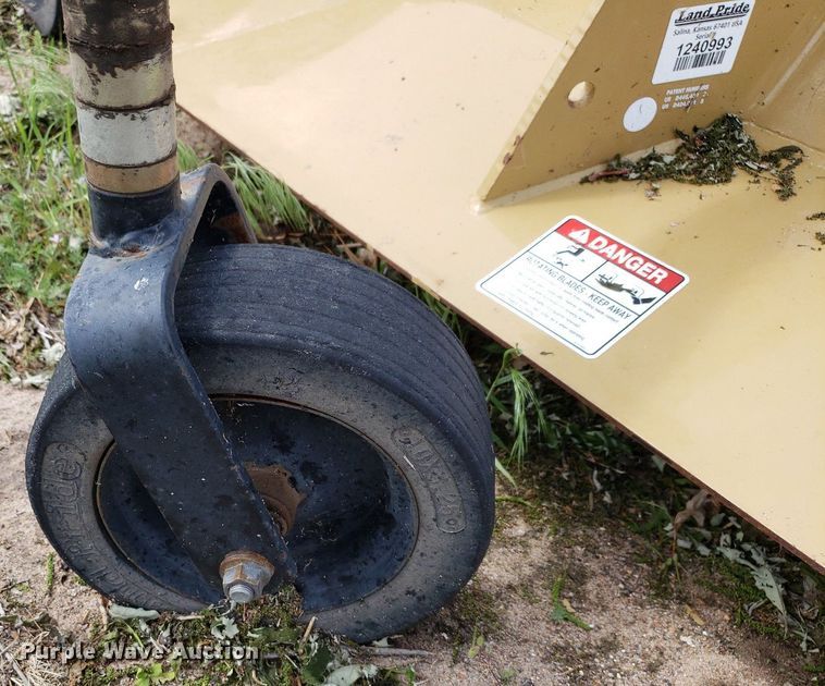 image for item LT9787 Land Pride FDR2572  finish mower