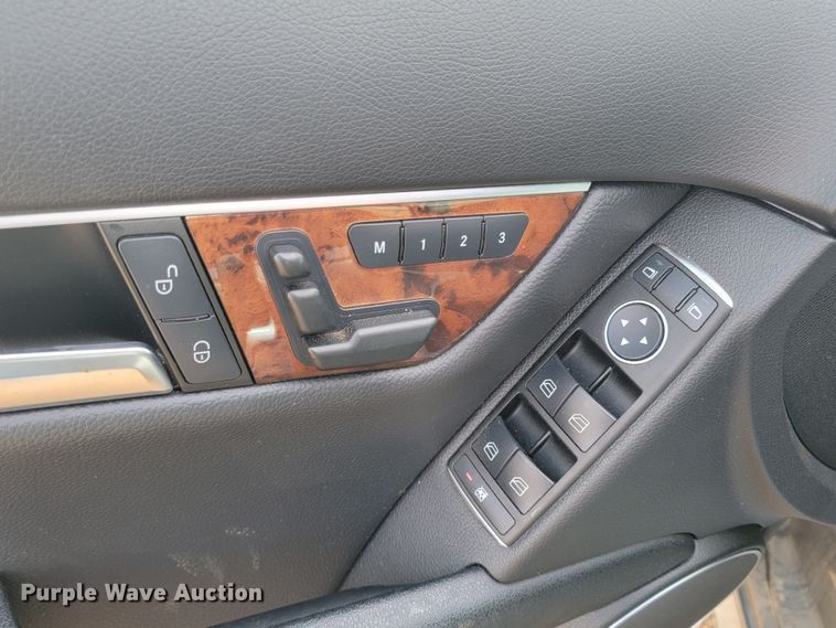 image for item LV9516 2012 Mercedes Benz C300