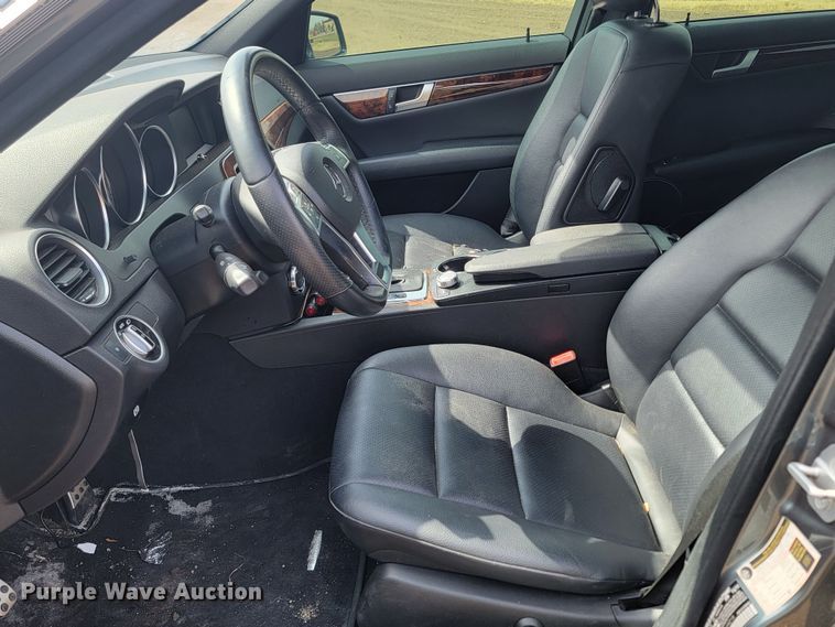 image for item LV9516 2012 Mercedes Benz C300