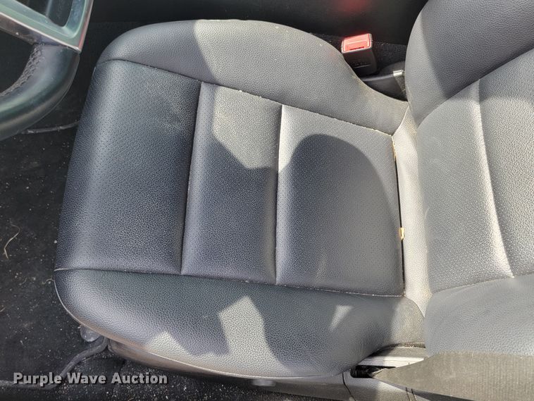 image for item LV9516 2012 Mercedes Benz C300