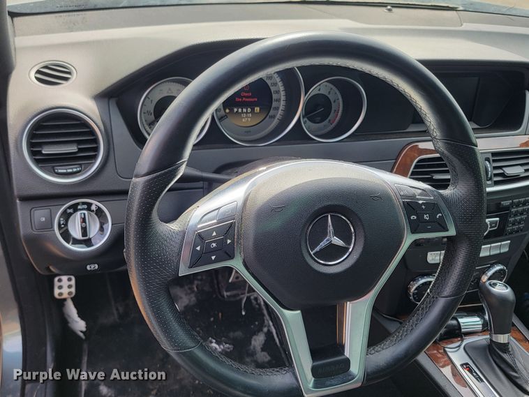 image for item LV9516 2012 Mercedes Benz C300