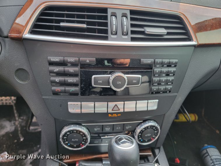 image for item LV9516 2012 Mercedes Benz C300