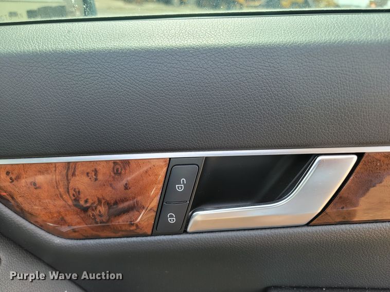 image for item LV9516 2012 Mercedes Benz C300