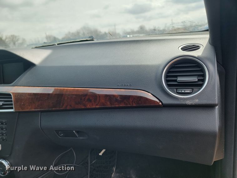 image for item LV9516 2012 Mercedes Benz C300