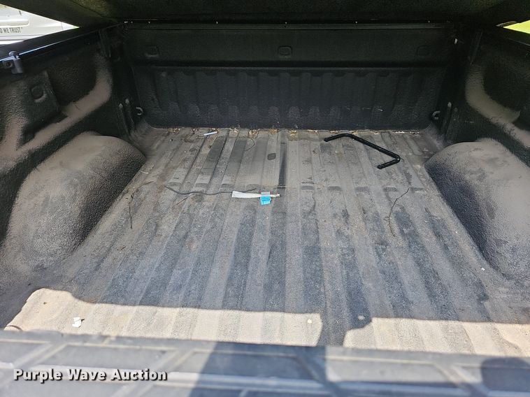 image for item LW9601 2009 GMC Sierra 1500  Crew Cab pickup truck