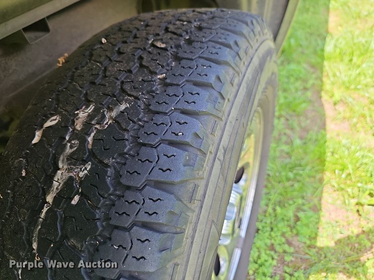 image for item LW9601 2009 GMC Sierra 1500  Crew Cab pickup truck