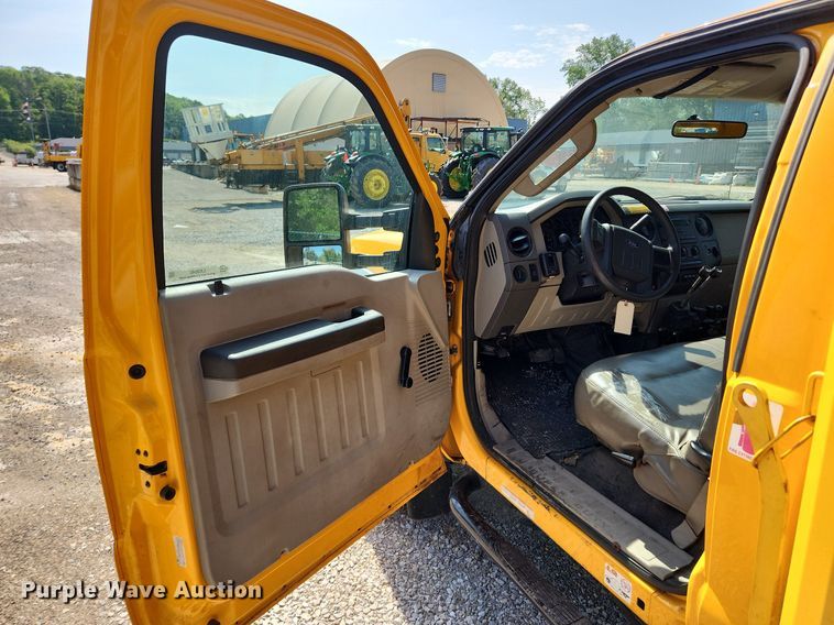 image for item LX9540 2008 Ford F450 Super Duty  dump truck