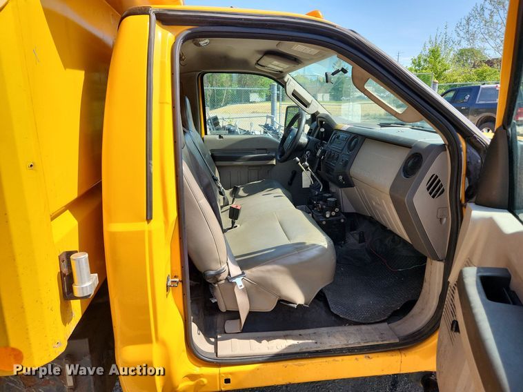 image for item LX9540 2008 Ford F450 Super Duty  dump truck