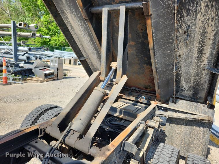 image for item LX9540 2008 Ford F450 Super Duty  dump truck