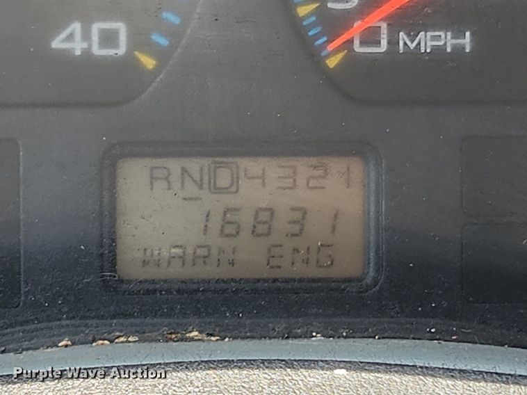 image for item LX9542 2006 International 7400  flatbed truck