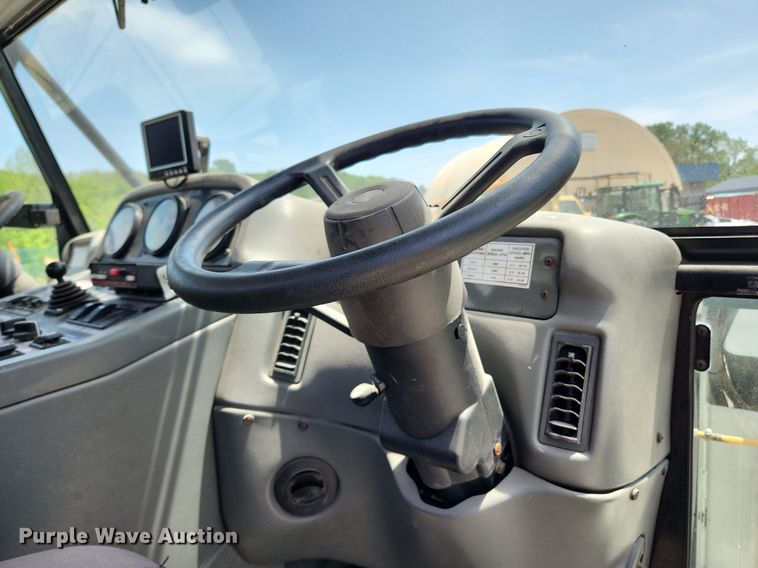 image for item LX9547 2014 Elgin Pelican  sweeper