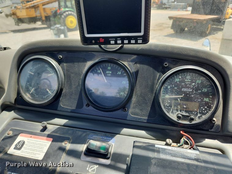 image for item LX9547 2014 Elgin Pelican  sweeper