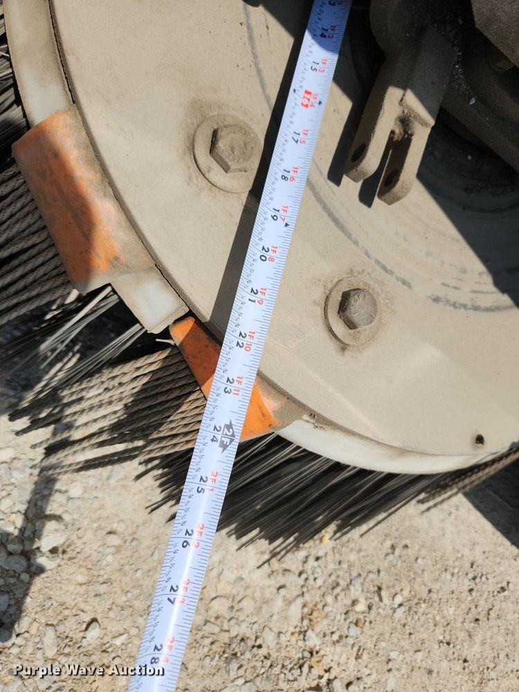 image for item LX9547 2014 Elgin Pelican  sweeper