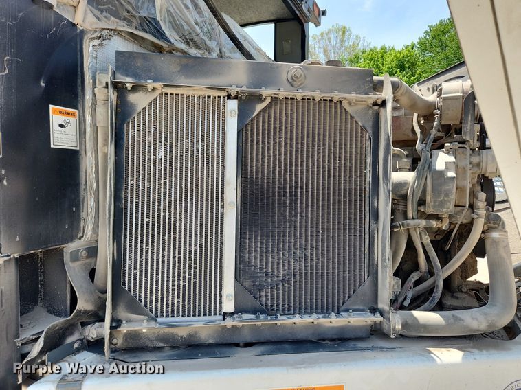 image for item LX9547 2014 Elgin Pelican  sweeper