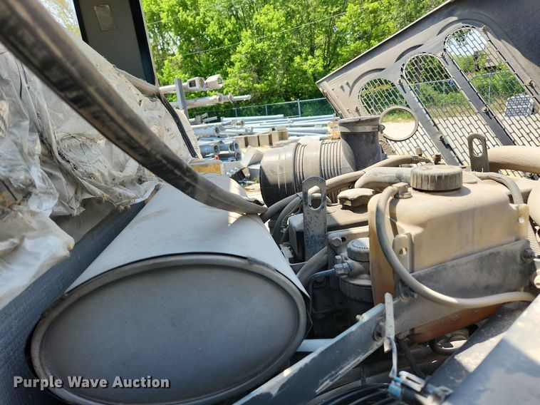 image for item LX9547 2014 Elgin Pelican  sweeper