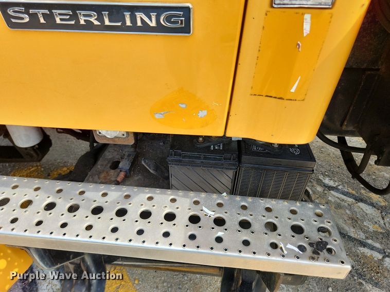 image for item LX9548 2007 Sterling L7500  bucket truck