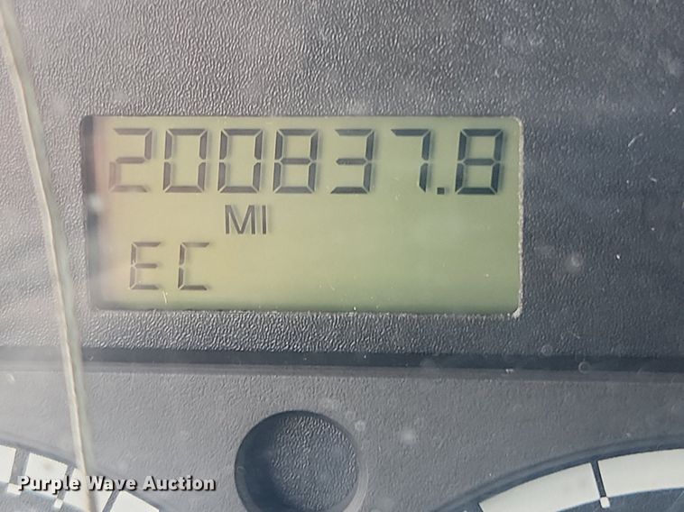 image for item LX9548 2007 Sterling L7500  bucket truck