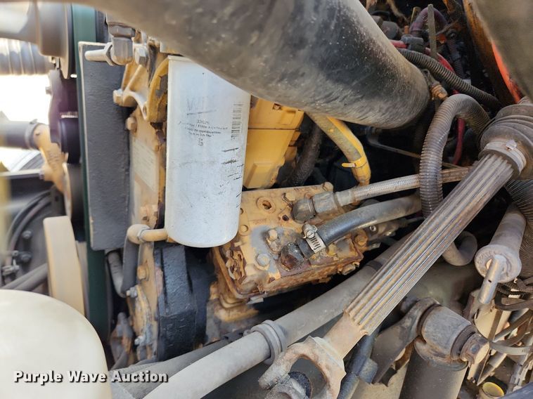 image for item LX9548 2007 Sterling L7500  bucket truck