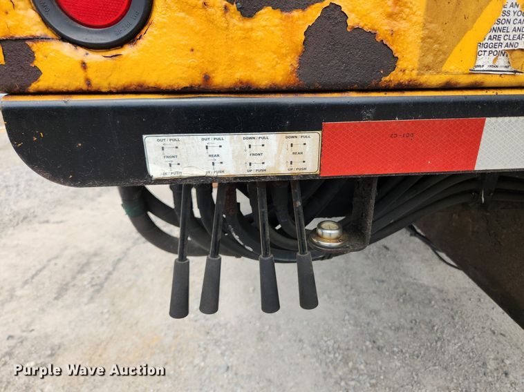 image for item LX9548 2007 Sterling L7500  bucket truck