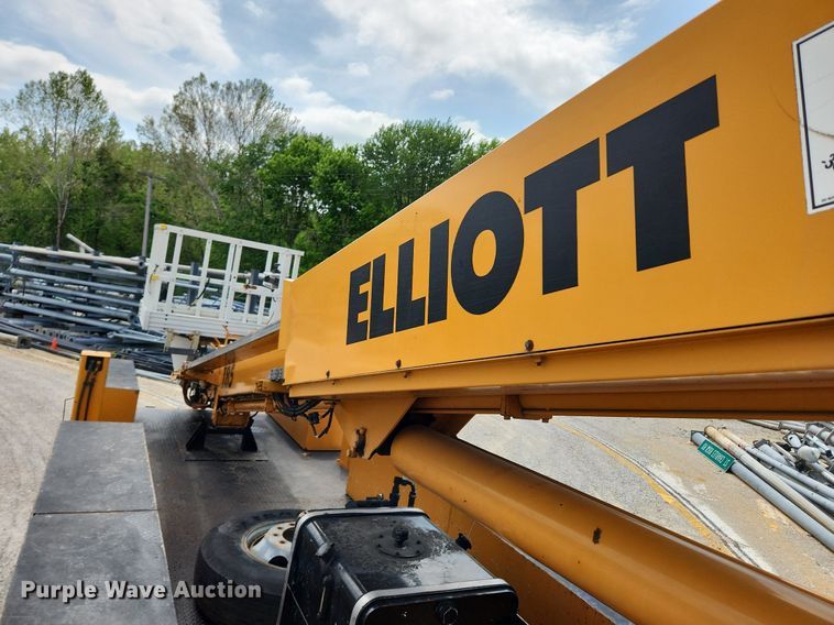 image for item LX9548 2007 Sterling L7500  bucket truck