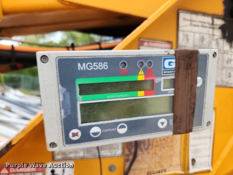 image for item LX9548 2007 Sterling L7500  bucket truck