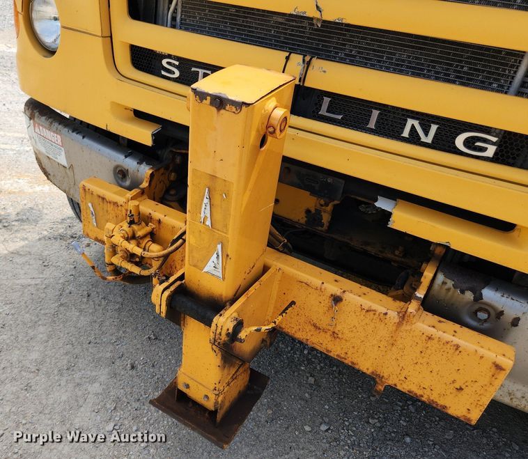 image for item LX9548 2007 Sterling L7500  bucket truck