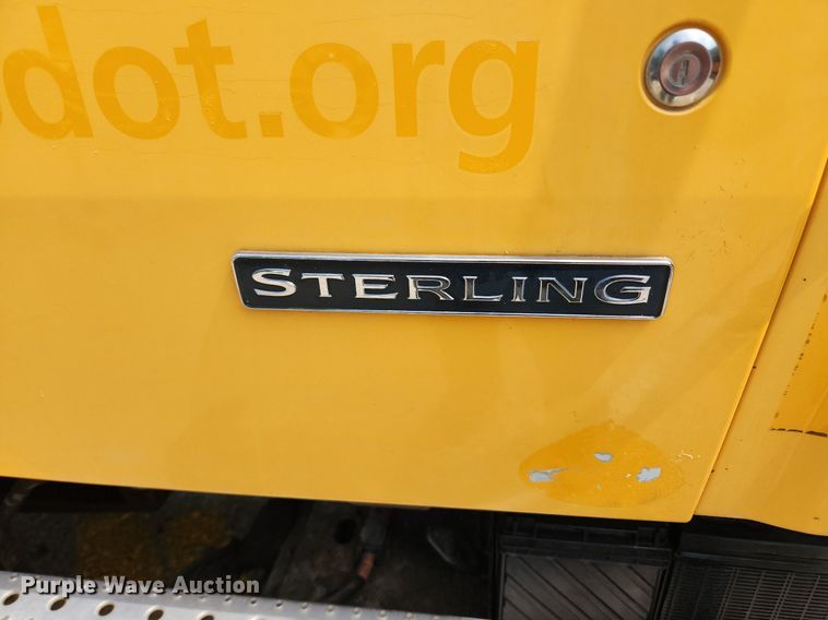image for item LX9548 2007 Sterling L7500  bucket truck