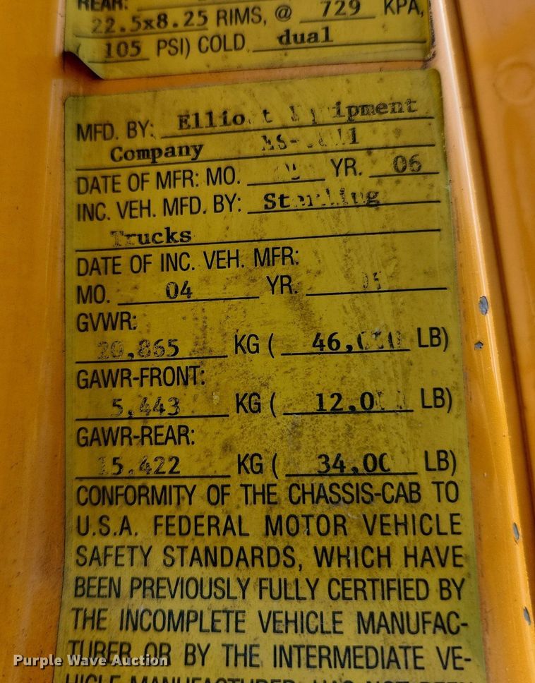 image for item LX9548 2007 Sterling L7500  bucket truck