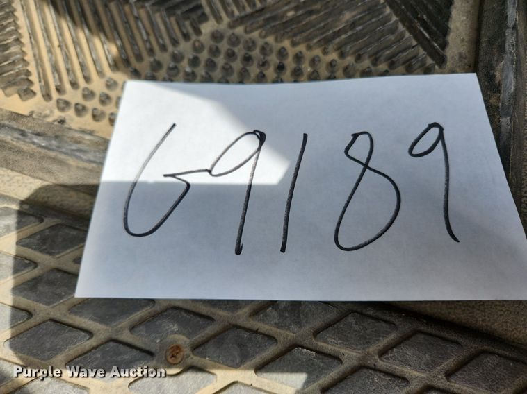 image for item LX9548 2007 Sterling L7500  bucket truck