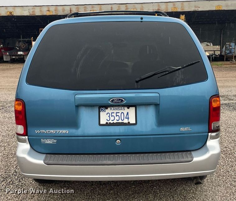 image for item LY9584 2001 Ford Windstar  van