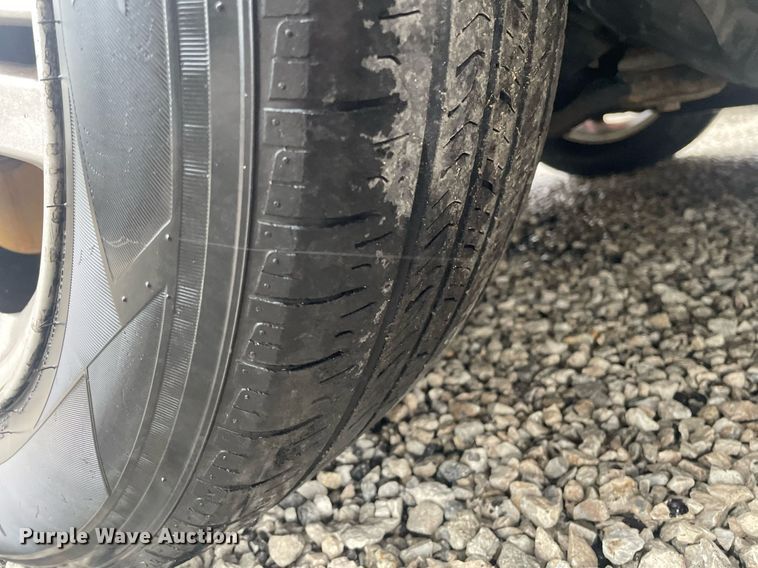 image for item LY9584 2001 Ford Windstar  van