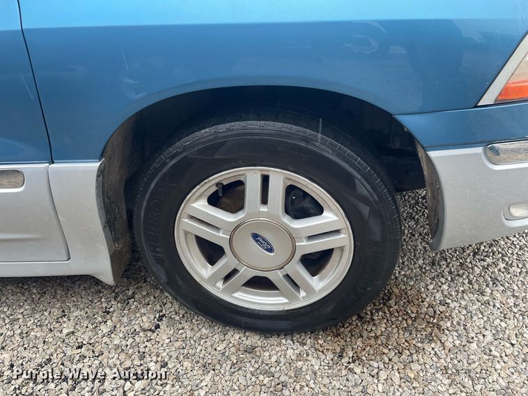 image for item LY9584 2001 Ford Windstar  van