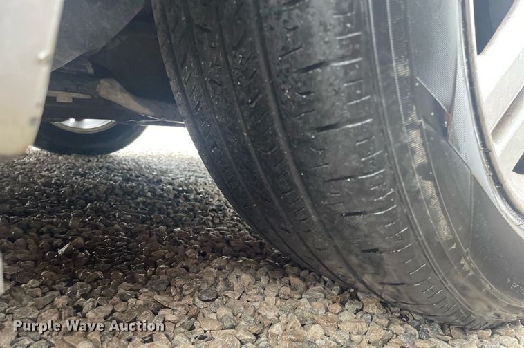 image for item LY9584 2001 Ford Windstar  van