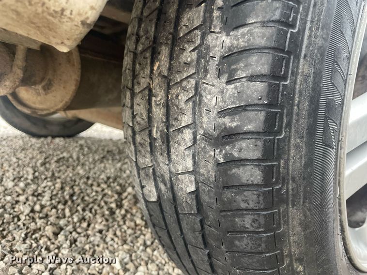 image for item LY9584 2001 Ford Windstar  van