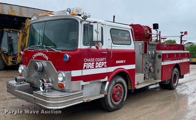 image for item LY9585 1982 Mack CF686F  pumper fire truck