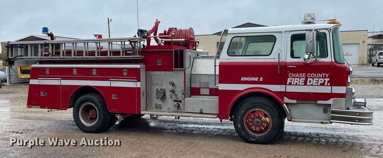 image for item LY9585 1982 Mack CF686F  pumper fire truck